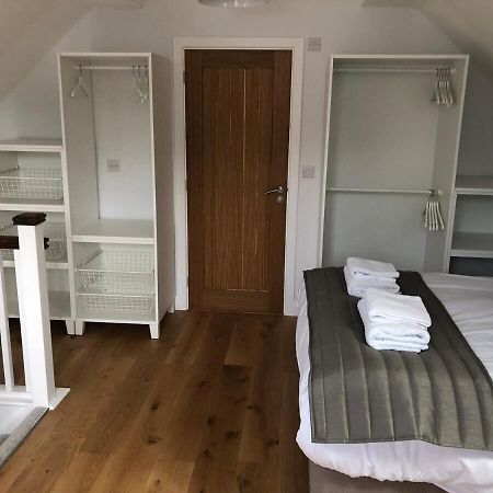 Hamilton Arms Suites Midhurst Oda fotoğraf