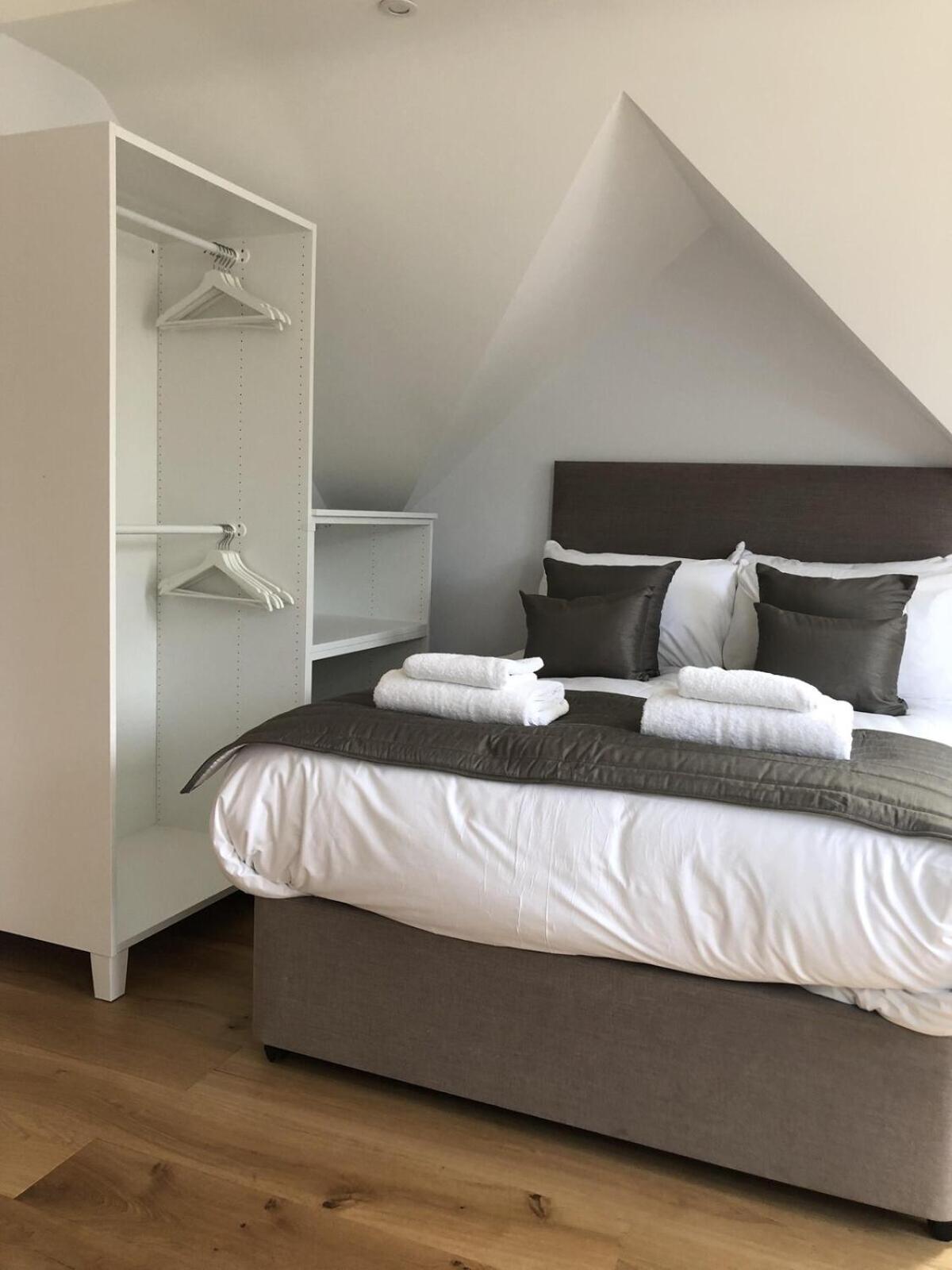 Hamilton Arms Suites Midhurst Oda fotoğraf